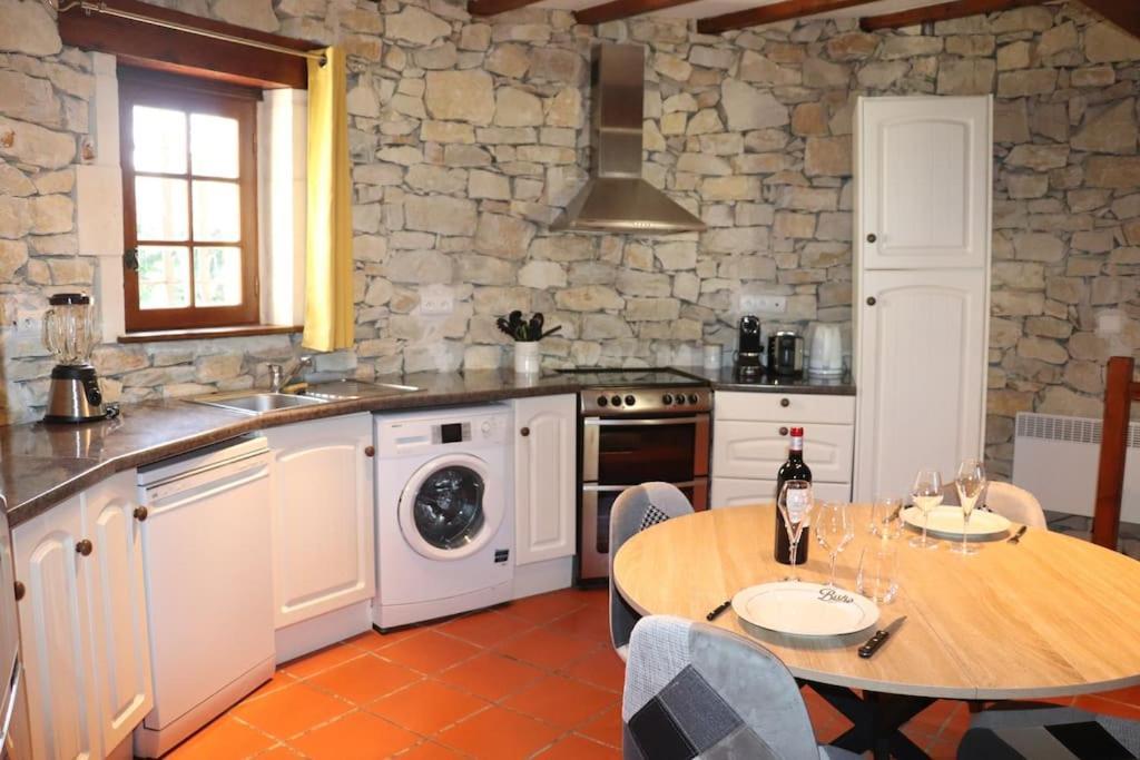 La Tour Du Perigord Beaupouyet Exterior foto